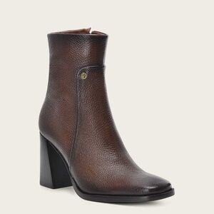 NIB CUADRA Deer Leather Booties